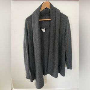 Cosy 100% cashmere sweater from club Monaco in dark grey, size M/L